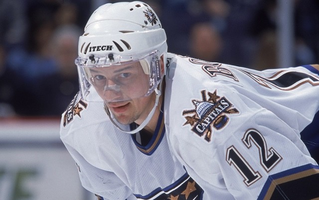 Peter Bondra in his Washington Capitals jersey.