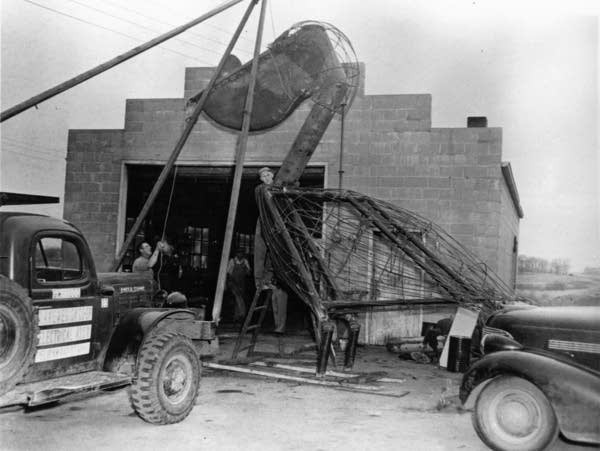 Pelican Pete statue undergoing refurbishment in Pelican Rapids, Minnesota, showcasing its metal frame before restoration.