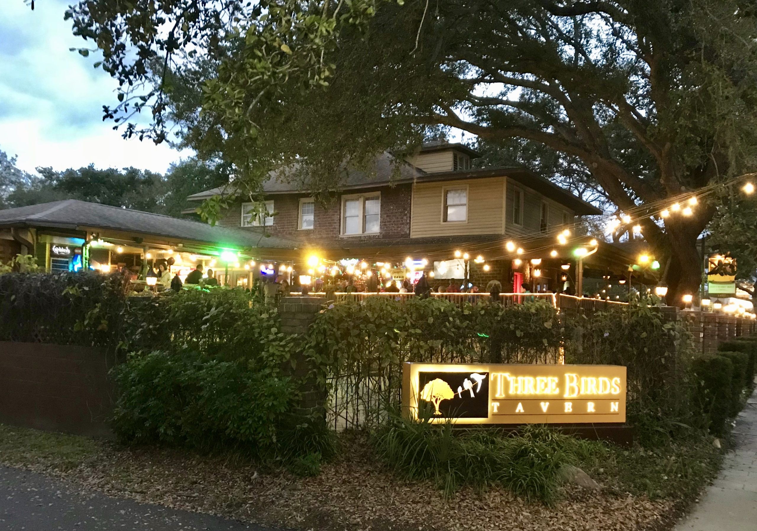 Exterior view of Three Birds Tavern