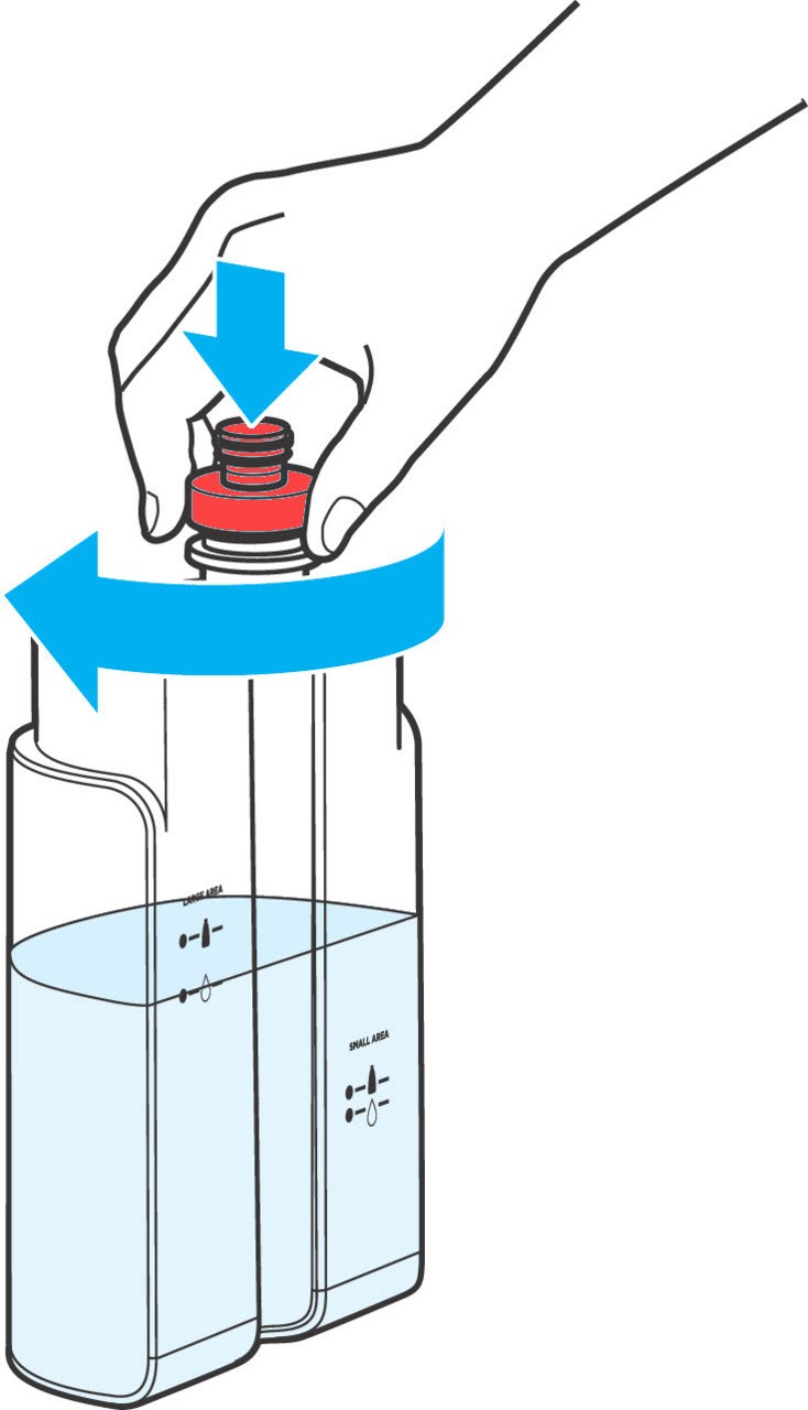 Tightening the clean water tank cap on Bissell Little Green Max Pet