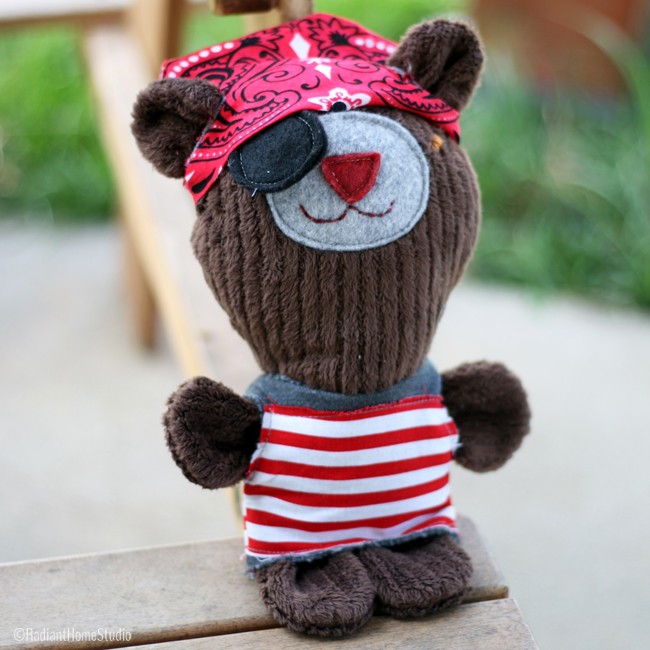 Personalized Pete the Pirate Bear